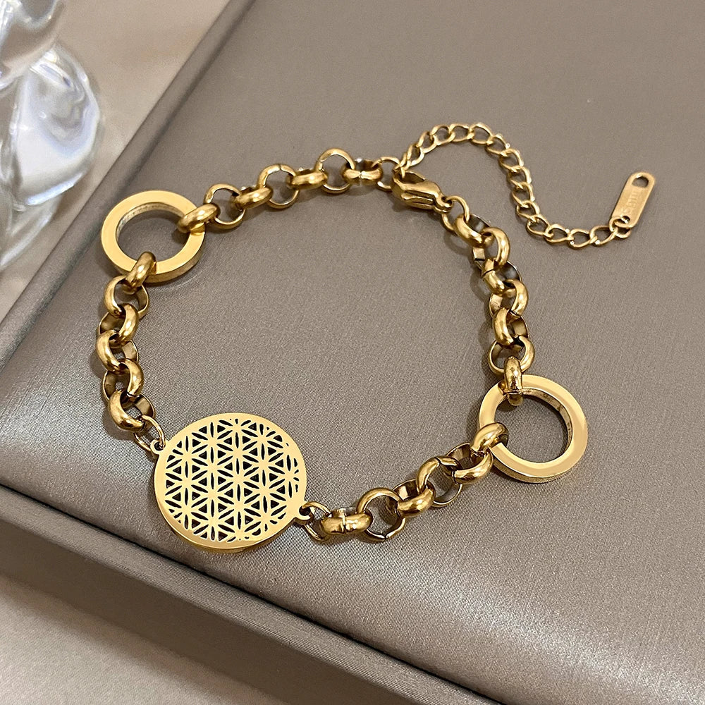 The London Look Thick Chain Stainless Steel Bracelet The London Look Thick Chain Stainless Steel Bracelet